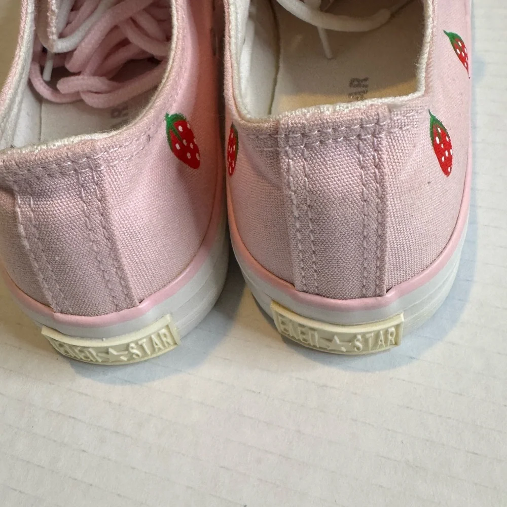 Pink Kids Shoes with White Accents - Picture 6 of 14